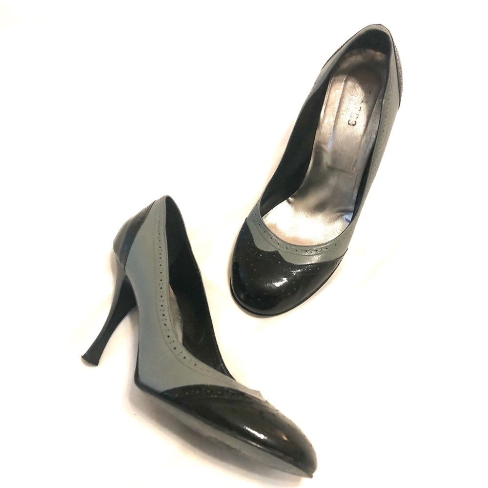 Women’s Gray & Black Heels (size 10)